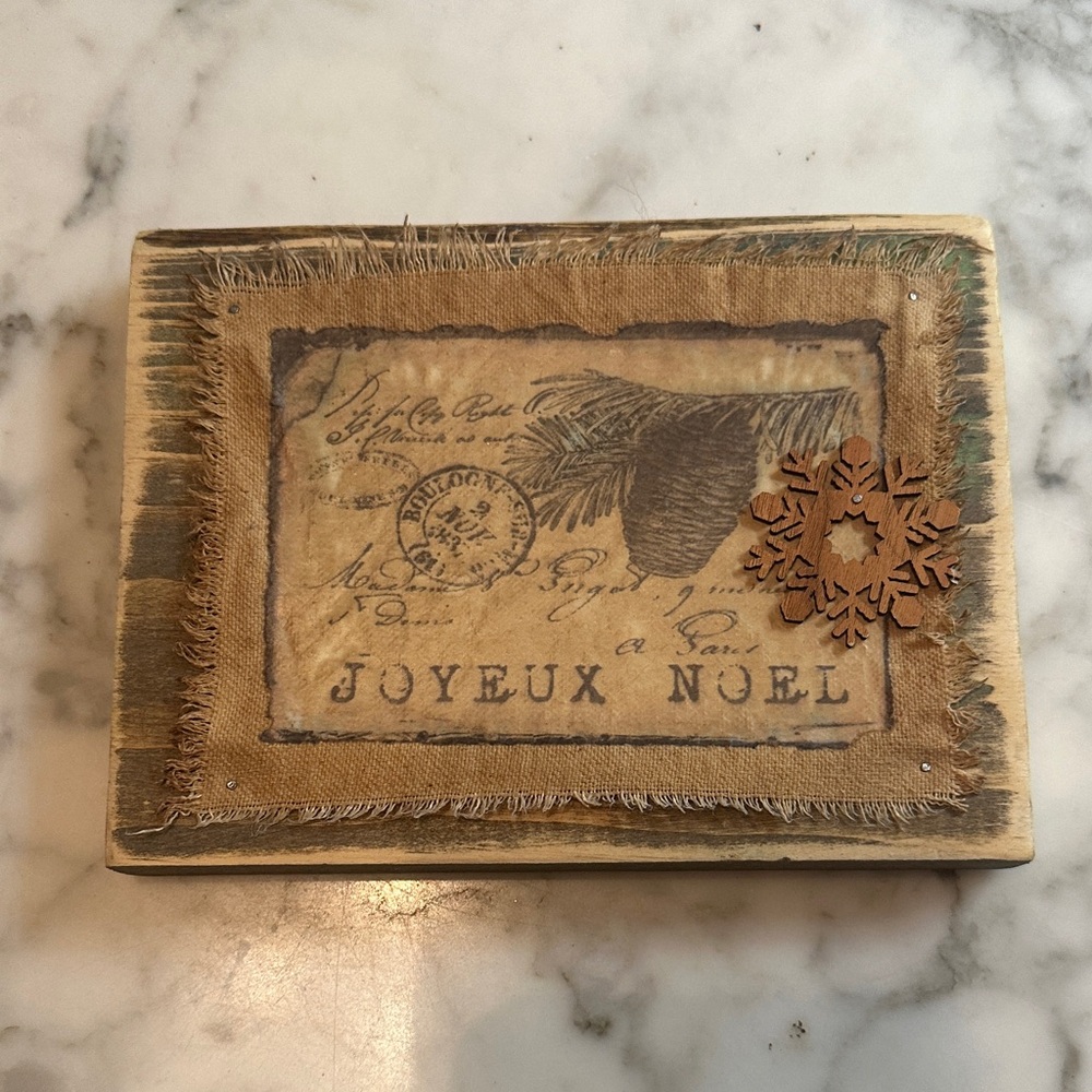 Vintage Joyeux Noel Decorative Wooden Plaque